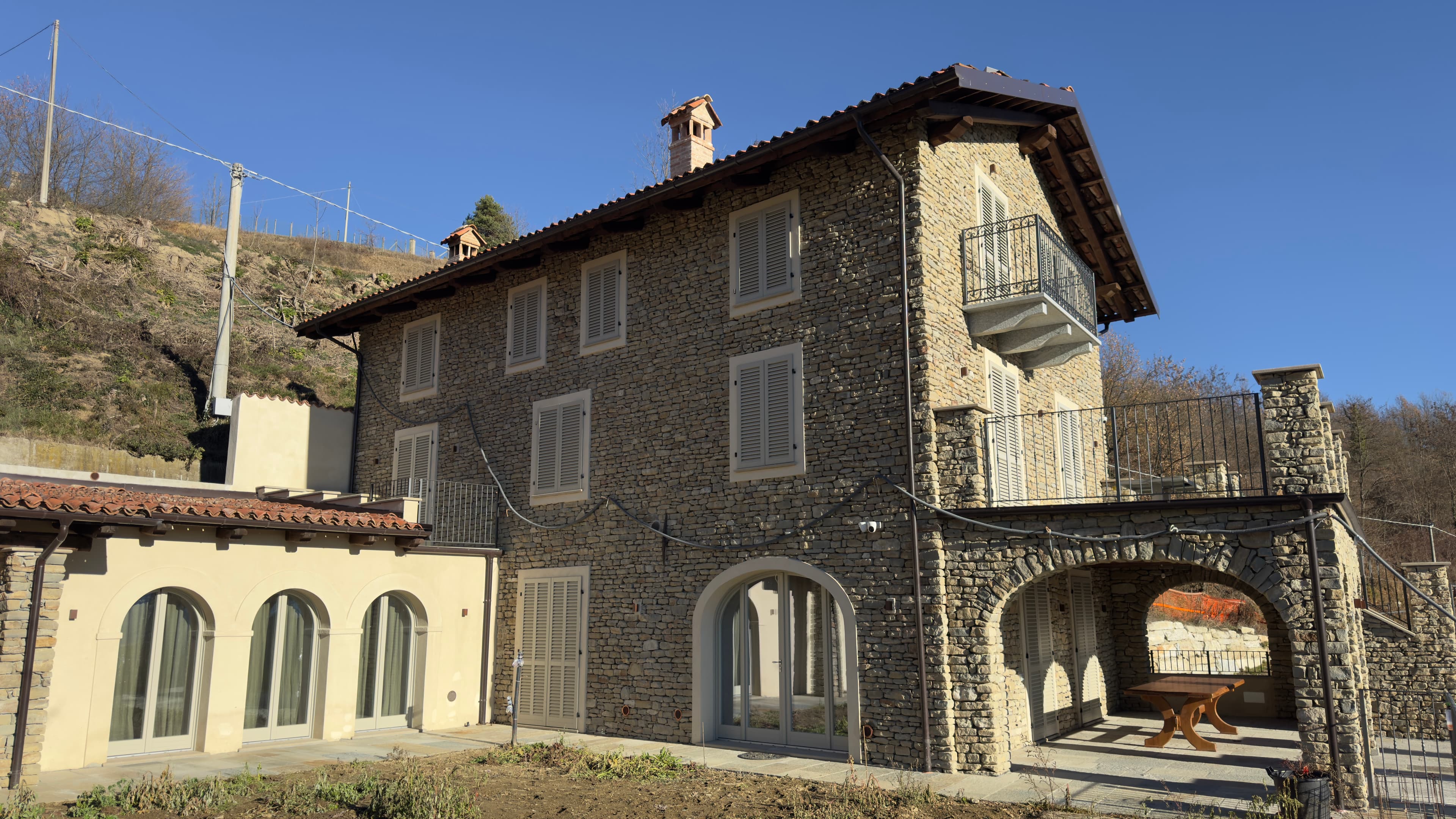 Rustico ristrutturato nelle Langhe